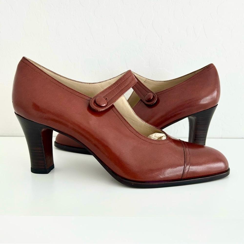 Vintage Yanko Heels, Made in Spain, Chestnut Brown, Size 7.5, New, Gorgeous